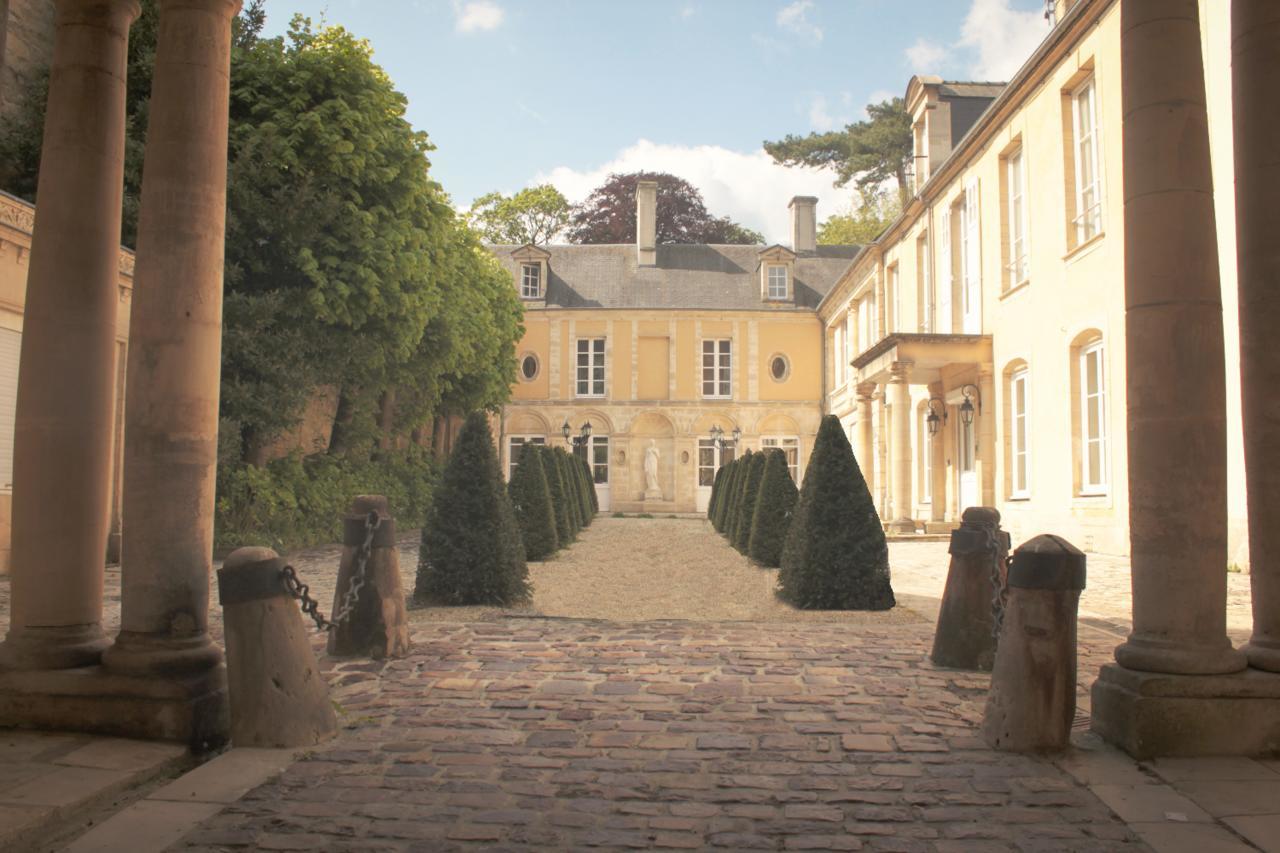 Le Tardif, Noble Guesthouse Bayeux Exteriör bild