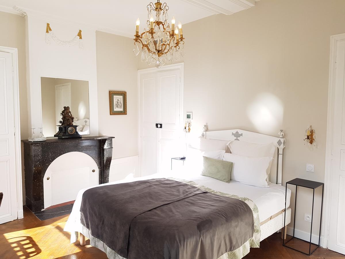 Le Tardif, Noble Guesthouse Bayeux Exteriör bild