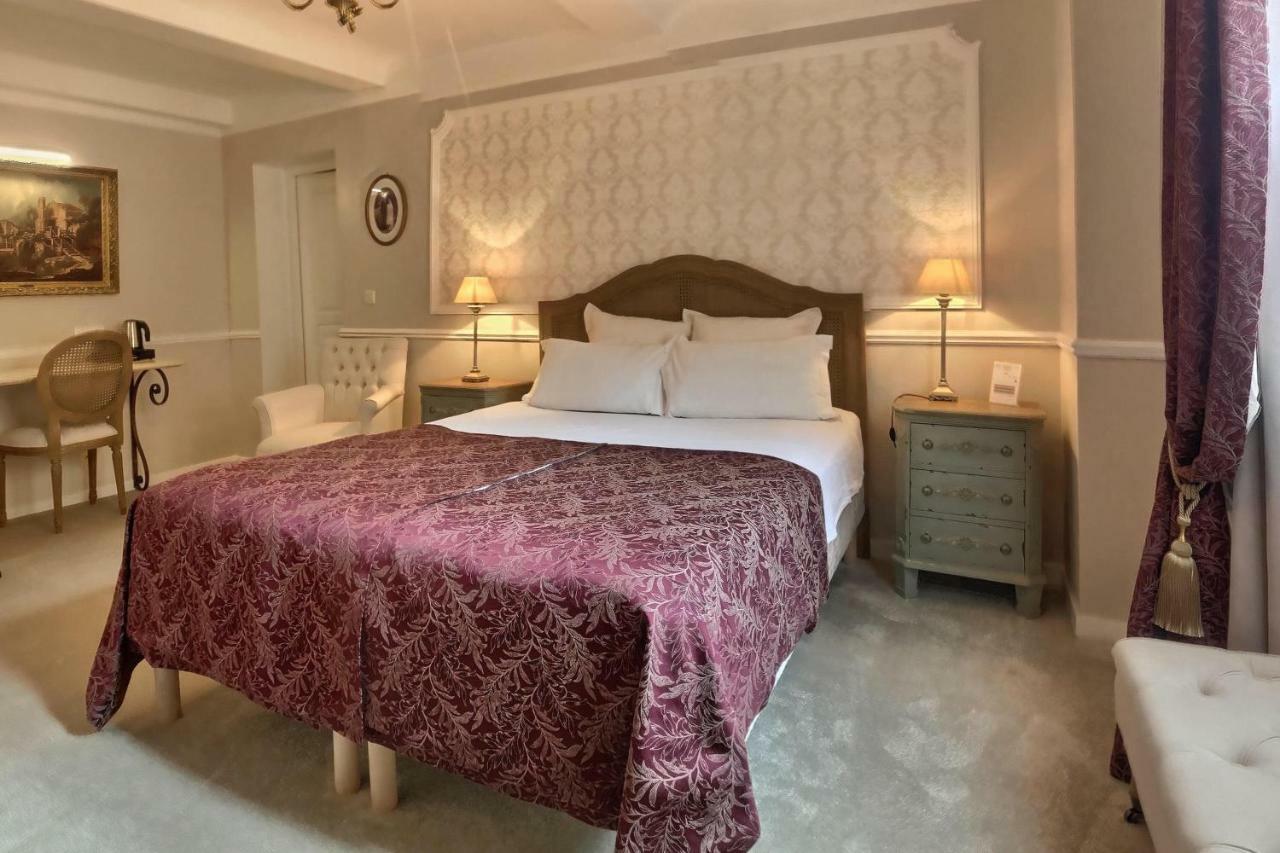 Le Tardif, Noble Guesthouse Bayeux Exteriör bild